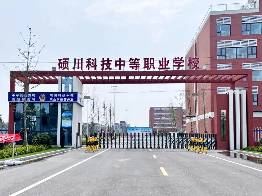 32a6a55f3911b8c0fcc0b6428d770bf9.jpg 32a6a55f3911b8c0fcc0b6428d770bf9.jpg