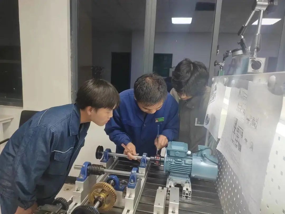 8f0c06a1f1728e3b0200196526d41177_81FD11FBE693748E0FCC7CD683F_748F8BED_161C7.jpg 8f0c06a1f1728e3b0200196526d41177_81FD11FBE693748E0FCC7CD683F_748F8BED_161C7.jpg