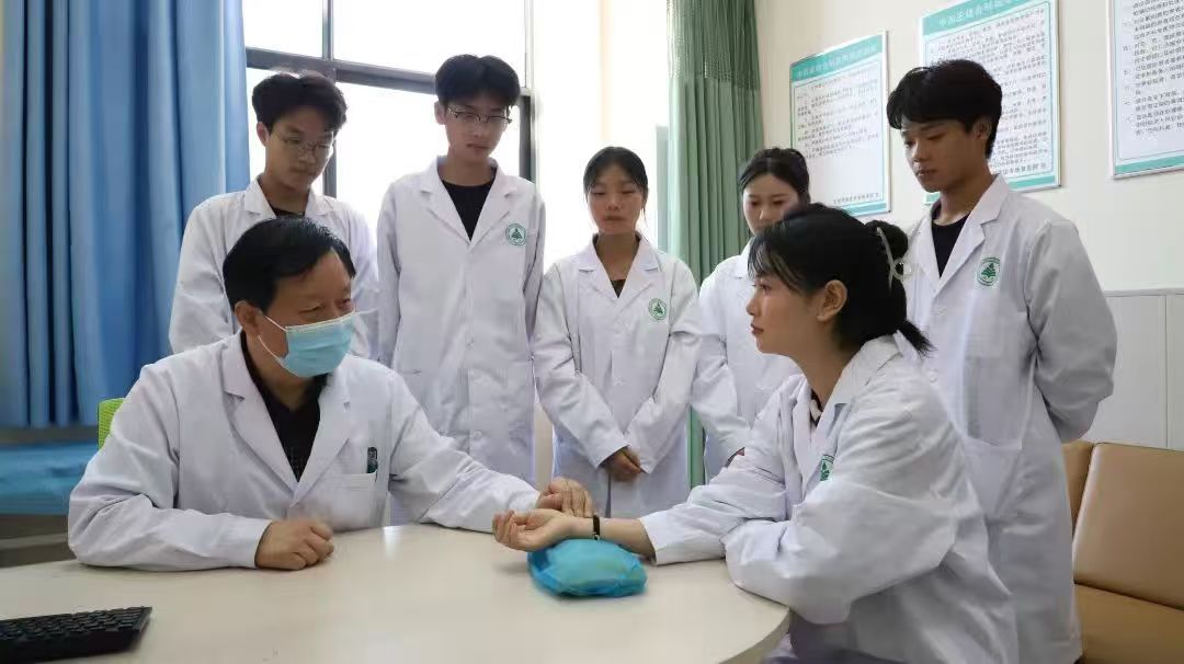 微信图片_20251009175847_165_44.jpg 微信图片_20251009175847_165_44.jpg