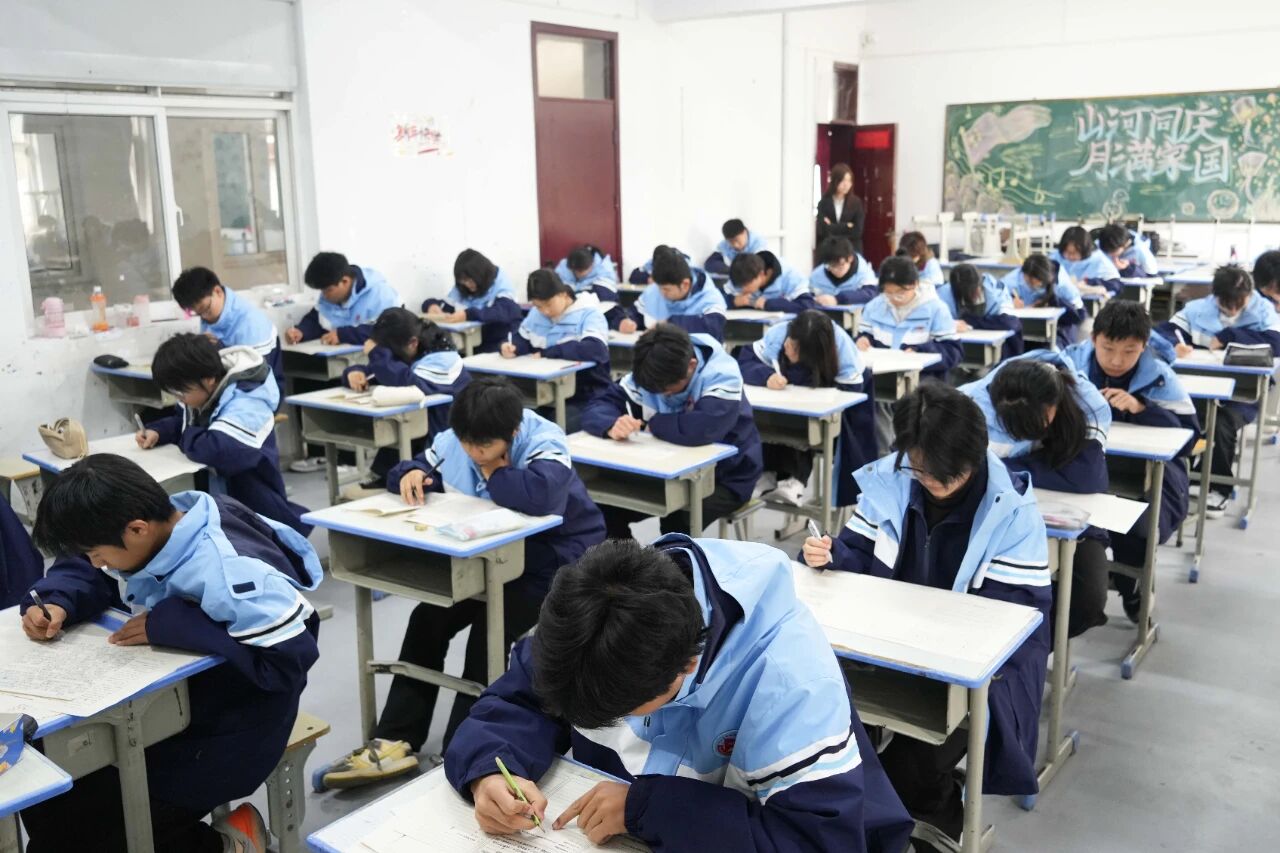 33d6c54cd4853e37f65fa9f50d9a005a.jpg 33d6c54cd4853e37f65fa9f50d9a005a.jpg